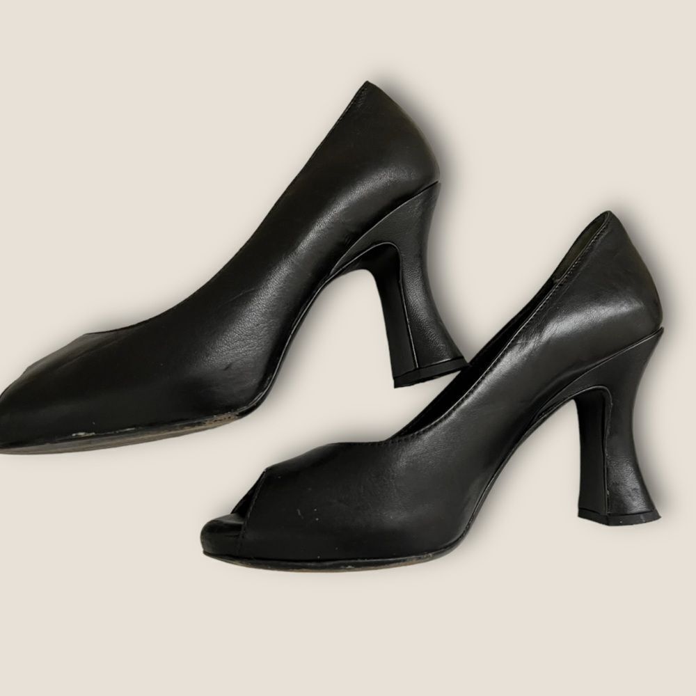 Black Open Toes Leather Shoes Size 7 By Marchez Vous